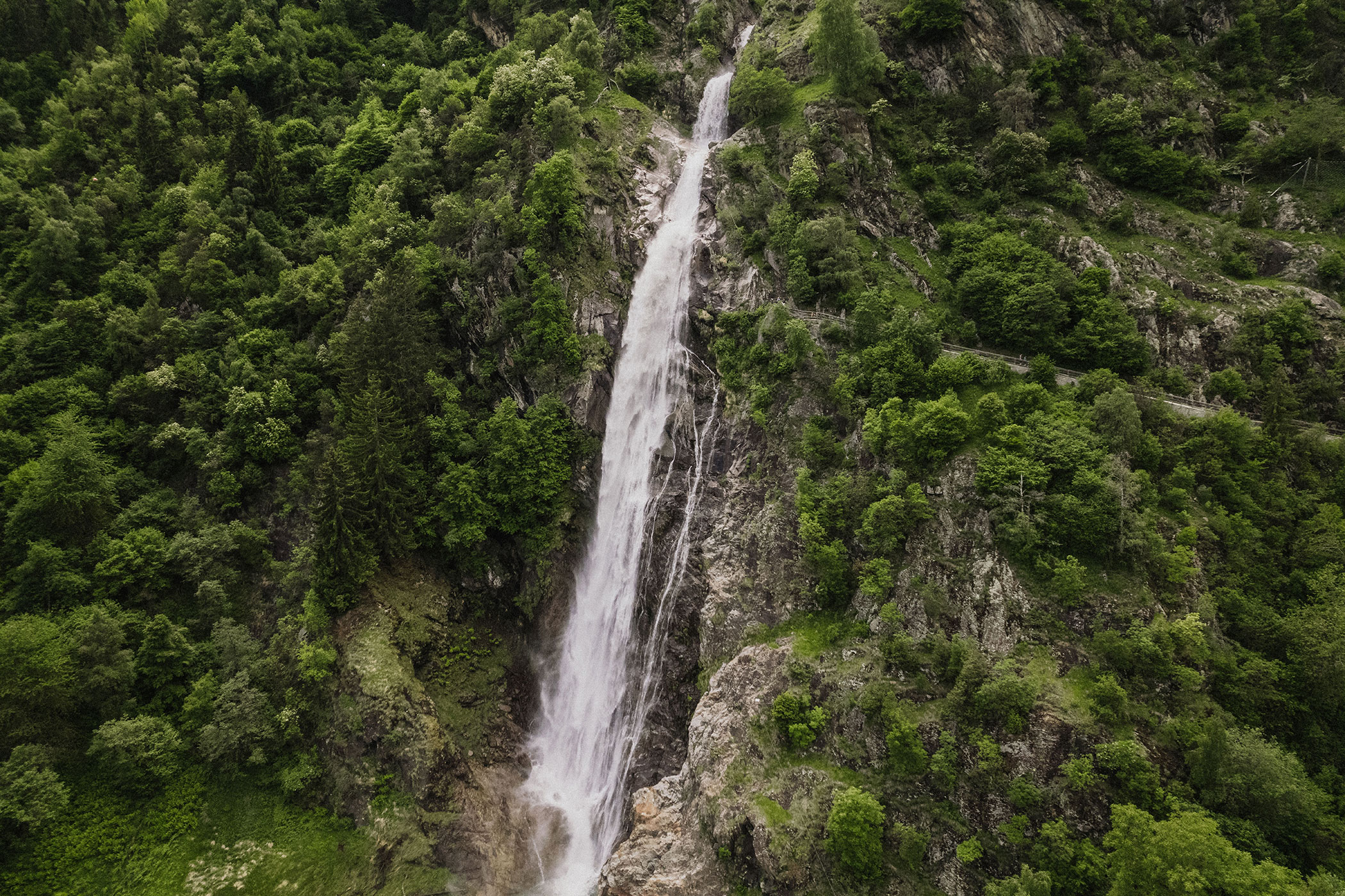 Blick auf Wasserfall