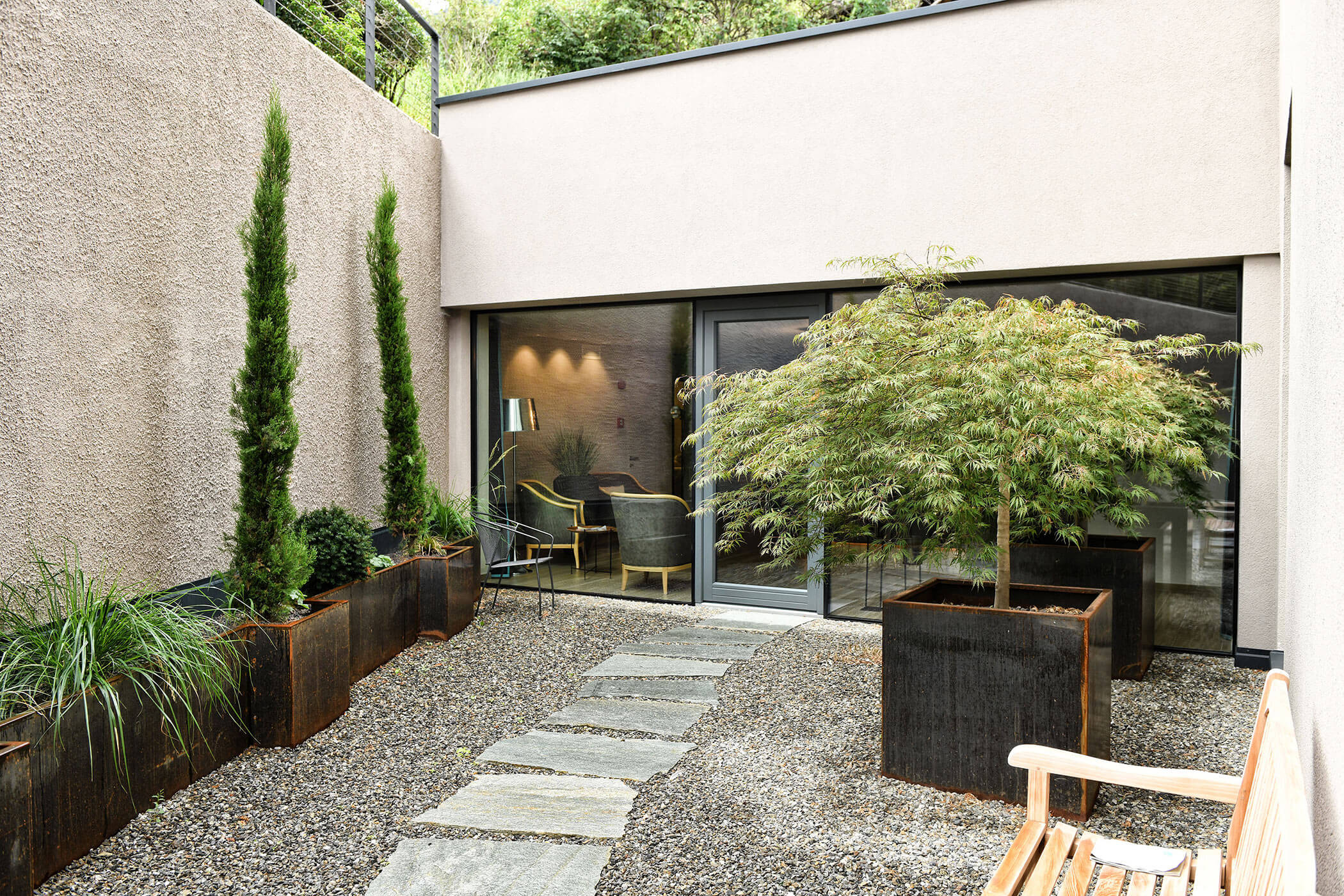 Relax im Garten vom Wellnessbereich